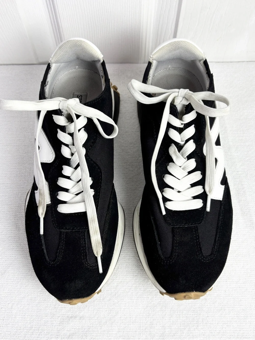 Steve Madden Campo Sneakers Women Size 9.5 Black & White